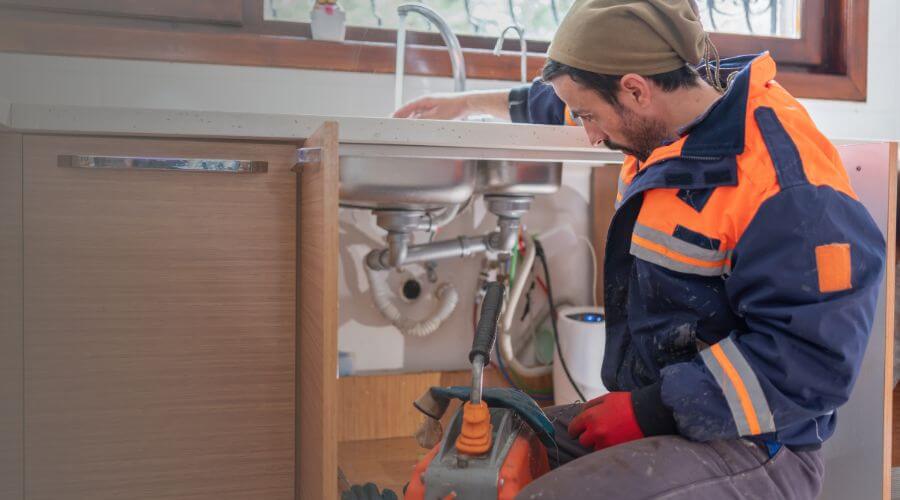 Expert burst pipe repair services in Iuka, MS